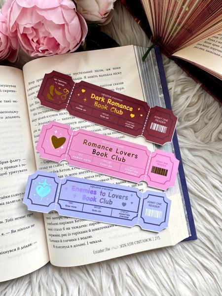 Закладинка "Dark Romance Book Club" з фольгуванням від Family Bookstore 171410 фото